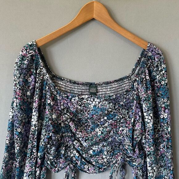 5 for $40 Wild Fable Top Blouse Shirt Size L Crop Floral - Picture 4 of 7